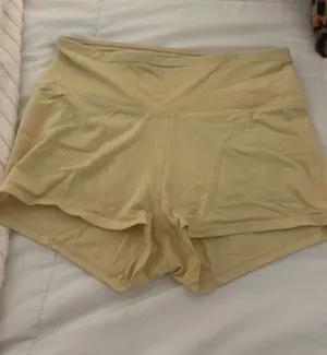 Wild Fable butter yellow mini shorts size M thumbnail 1