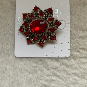 Mint Brooch Red thumbnail 5