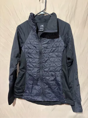 North face jacket thumbnail 1