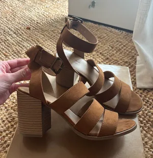 Target Heels thumbnail 1