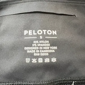 1267 | Peloton High Waisted Logo Athletic Crop Leggings‎ Black Womens S thumbnail 5