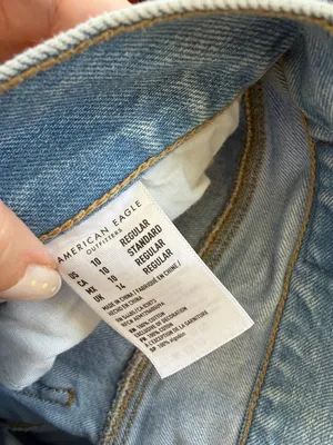 American Eagle Distressed Mom Jeans Size 10 Vintage Wash thumbnail 10