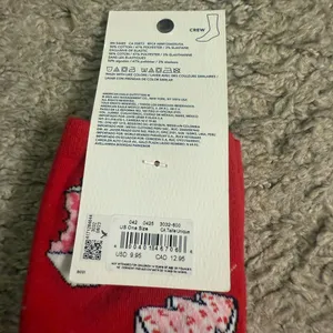 Aerie American Eagle AE Red Pink Christmas Graphic Women’s Crew Socks Set thumbnail 7