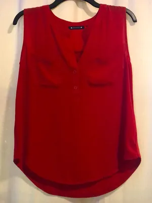 🎉4 for $20 Architect size small sleeveless blouse Red thumbnail 1