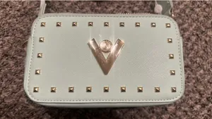 Valentino Orlando’s Purse thumbnail 3