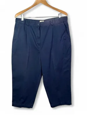 L.L. Bean Women’s Original Fit Pleaded Navy Cropped Trousers Size 18 Petite thumbnail 2