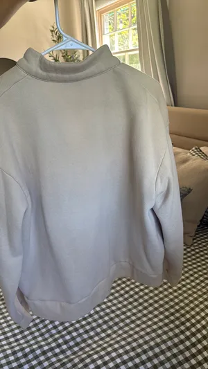 White Fox Boutique Quarter-Zip Sweatshirt thumbnail 5