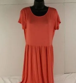 ladies Old Navy dress size M thumbnail 1