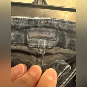 Mother Denim - High Waisted Looker Jeans thumbnail 9