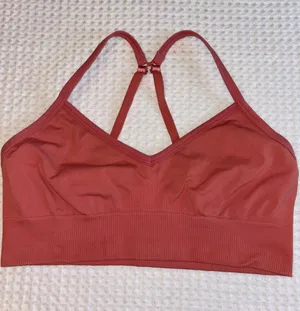lululemon athletica 10 Rose Mauve Convertible Racerback Light Support Sports Bra thumbnail 1