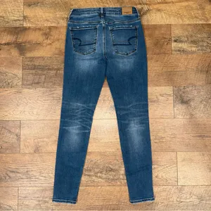American Eagle Super Stretch High-Rise Jegging thumbnail 12