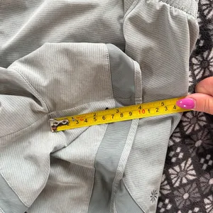 Athleta Mesh Racer Run Shorts 4” thumbnail 6