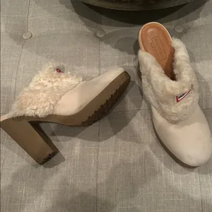 Hunter Creme Fur Clog Mules Size 8 thumbnail 6
