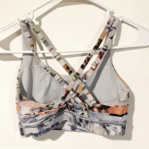 Lululemon Size 6 Energy‎ Enlight Bra Multi Strap Athletic Workout Multi Color thumbnail 5