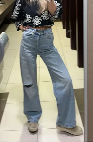 H&M Jeans thumbnail 1