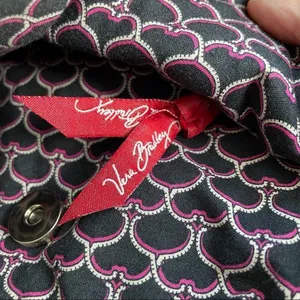 Vera Bradley Curvy Tote in Frankly Scarlett Rare Retired thumbnail 9