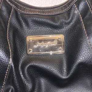 Jaclyn Smith black twisted strap shoulder bag thumbnail 3