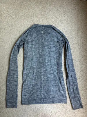 Lululemon Long Sleeve Swiftly Tech thumbnail 2