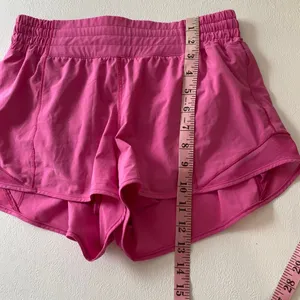 Lululemon Hotty Hot Shorts Size 6 Pink Running Athletic Shorts thumbnail 6