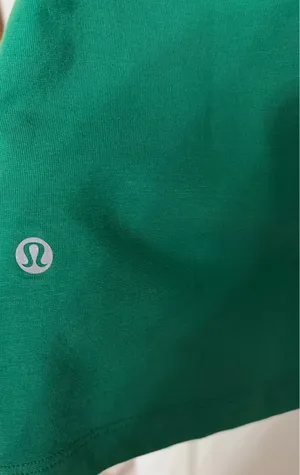 Lululemon Shirt Women’s Short Sleeve thumbnail 5