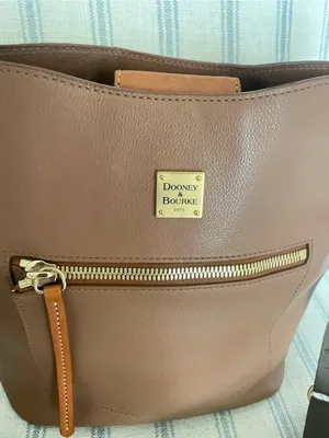 Dooney & Bourke Raleigh Roxy Leather Crossbody Shoulder Purse Bag thumbnail 2