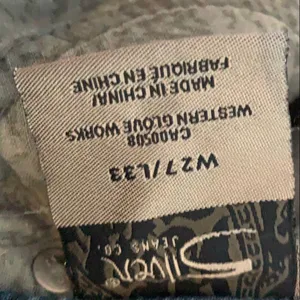 Silver jeans thumbnail 4