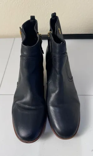 Tory Burch Leather Ankle Booties Women Size 8 Black Block Heel‎ Minimalist Chic thumbnail 1