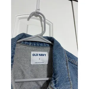 Old Navy Denim Jacket Cropped Blue Button Front Small Classic Casual Aesthetic thumbnail 4