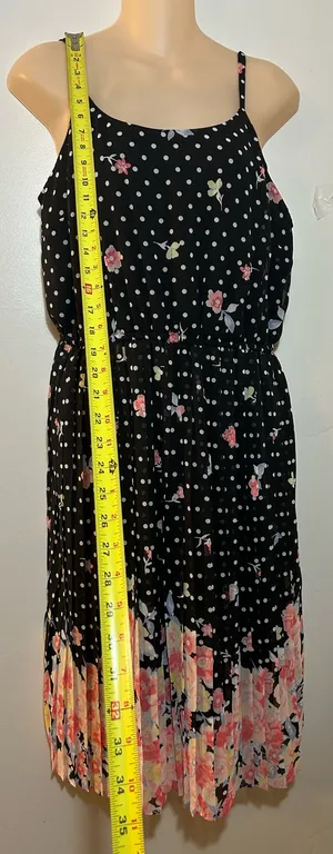 New summer dress. Size L. $33. thumbnail 3