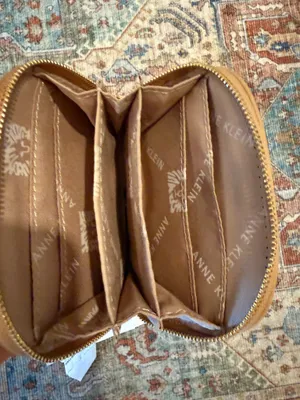 Anne Klein Beige Zip-Around Wallet Card Case w/ Gold Tone Chain Clip, Pockets thumbnail 5