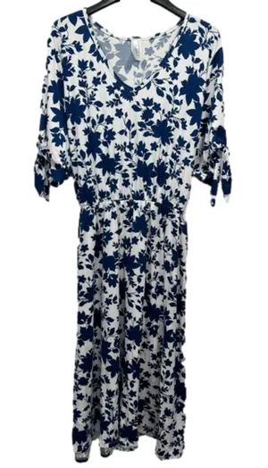 Navy and White Floral Knit V Neck Short Sleeve Dress by Acting Pro Size 1X thumbnail 1