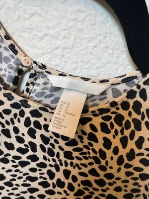 H&M Bell Sleeve Dress Size 14 Animal Print Keyhole Back thumbnail 3