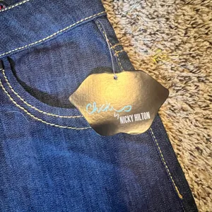 Chick by Nicky Hilton Denim Mini Skirt Dark Wash Skull‎ Embroidery Size 26 NWT thumbnail 4