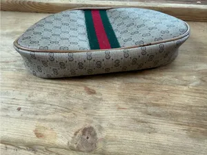 Vtg Gucci Clutch GG Supreme Monogram Cosmetic Pouch Gold Crest Logo Web Stripe thumbnail 12