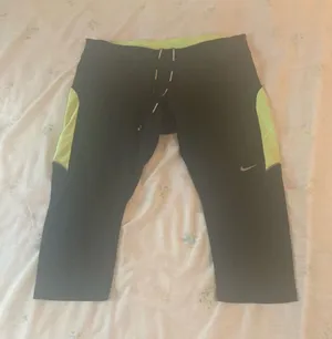 Nike womens Capri workout bottoms thumbnail 1