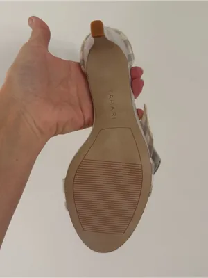 NIB Tahari eating Grey White Gingham Plaid Open Toe Bow 3” Heels NEW NWT 6.5 thumbnail 9