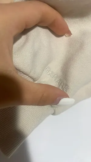 Garage Beige sweatshirt size xs thumbnail 4