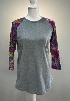 SALE! Gray Lularoe Raglan Sleeve Top Size M EUC thumbnail 1