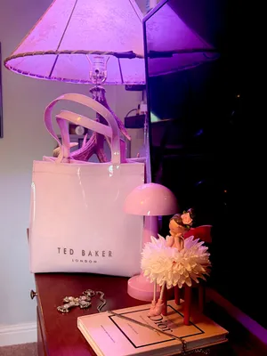 Ted Baker Pink Patent tote bag with Signature Bow Accent NWT thumbnail 11