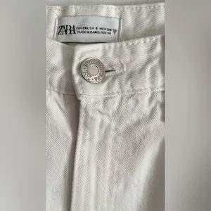 Zara Women's White Distressed Flare Jeans thumbnail 4