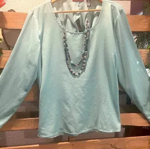 BKE Women's Solid Top with Button Cuffs – Size L thumbnail 1