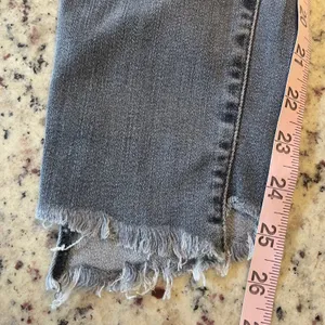 MOTHER The Zip Stunner Two Step Fray Jeans Womens 27 Grey Edgy Skinny High Rise thumbnail 12