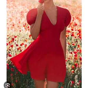 Club L red v neck puff sleeved buttoned mini dress thumbnail 10