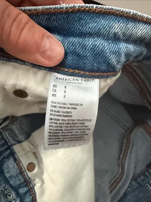 American Eagle Relaxed Light Blue Distressed Denim Shorts Size 8 thumbnail 4