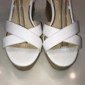 Jessica Simpson Women’s Mallika White Crossover Open Toe Espadrille Wedges thumbnail 3