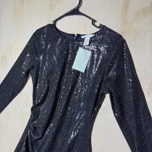 H&M Women's Medium Black Sequin Mini Dress Long Sleeve Ruched Bodycon Party NWT thumbnail 3