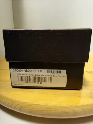 Gucci Salandia Black Leather Peep Toe Flats Silver Chain Logo Accent thumbnail 13
