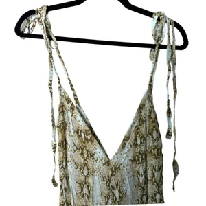 Indah Snakeskin Flowy Oversized Dress Size Medium thumbnail 7