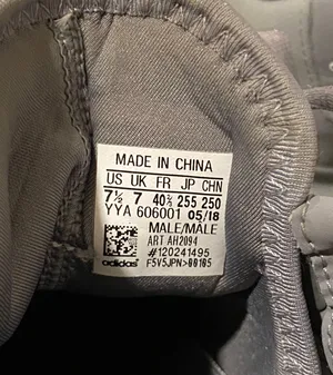 Adidas Tennis Shoes thumbnail 5