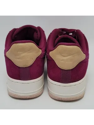 Womens Nike Air Force 1 True Berry Suede Athletic Sneakers Size 7.5 896185-602 thumbnail 2